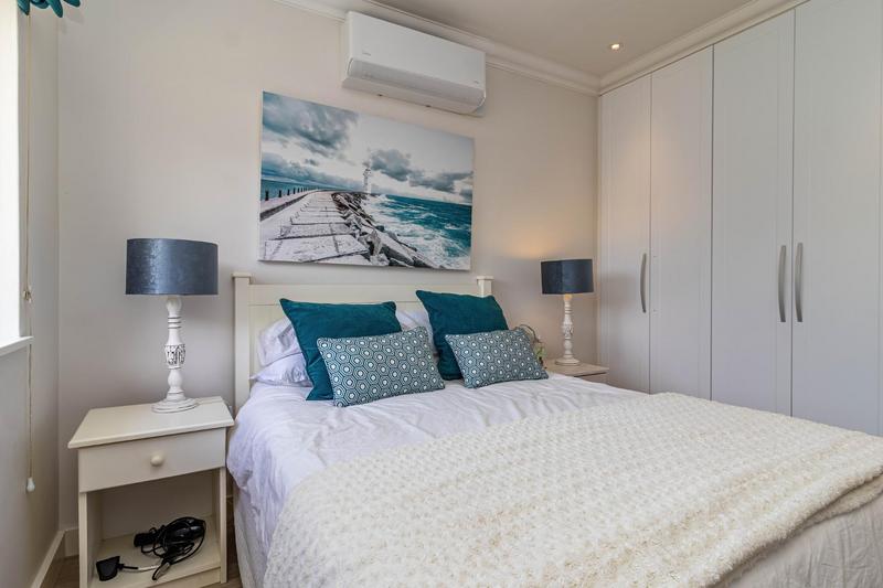 4 Bedroom Property for Sale in Sandbaai Western Cape